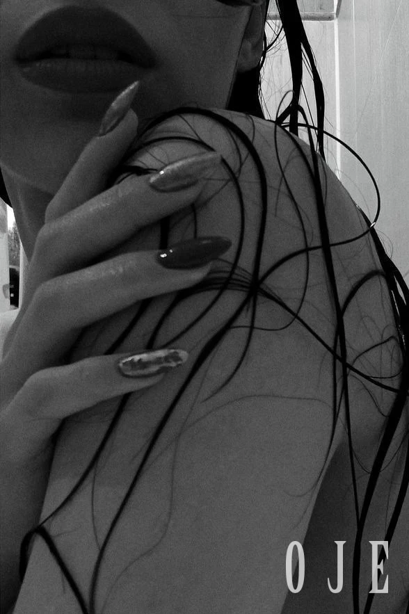 stories-slider-content