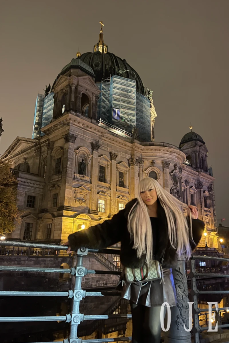 stories-slider-content