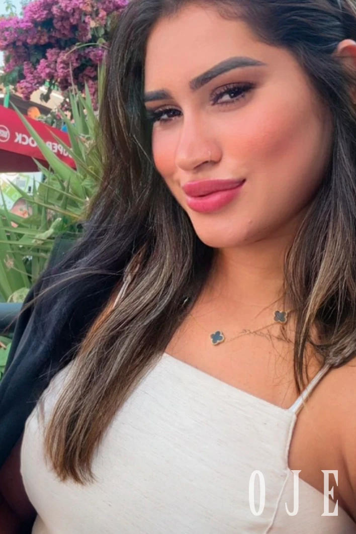 stories-slider-content