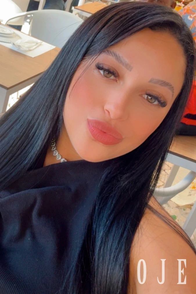 stories-slider-content