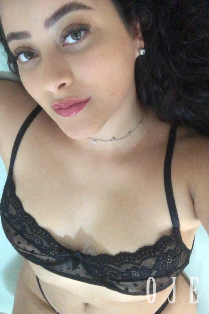 stories-slider-content