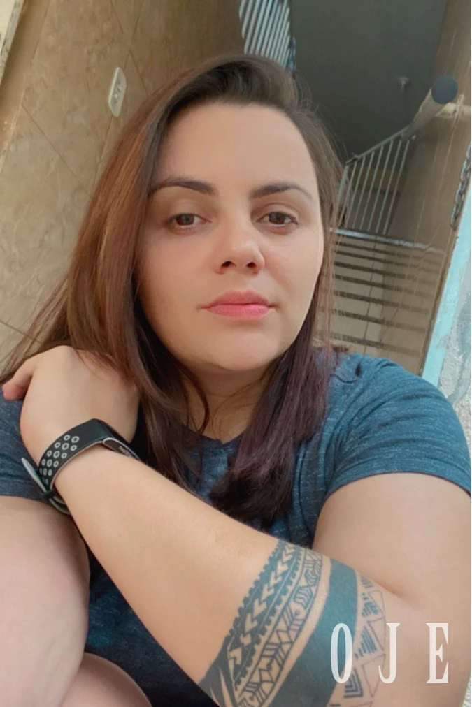 stories-slider-content