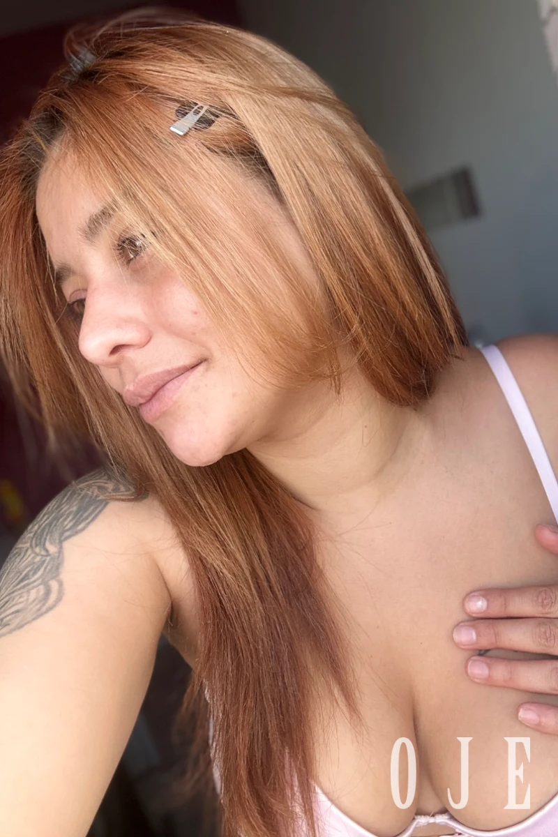 stories-slider-content