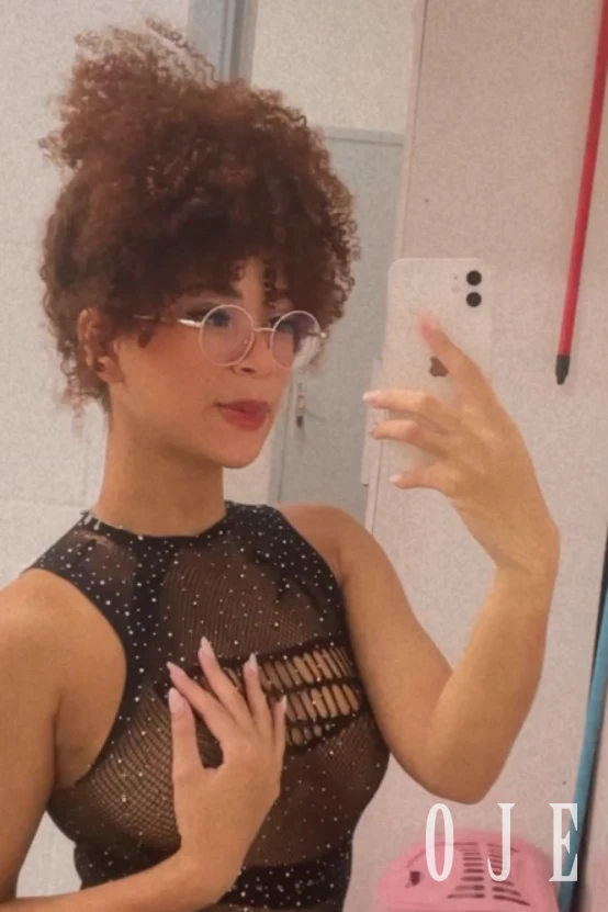 stories-slider-content