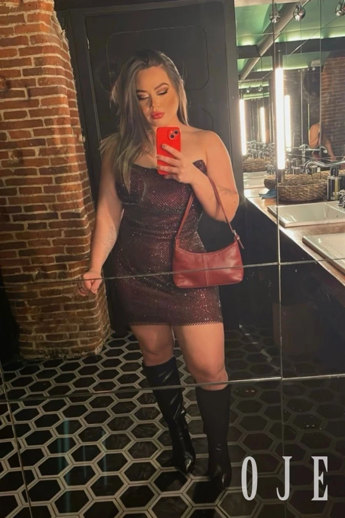 stories-slider-content