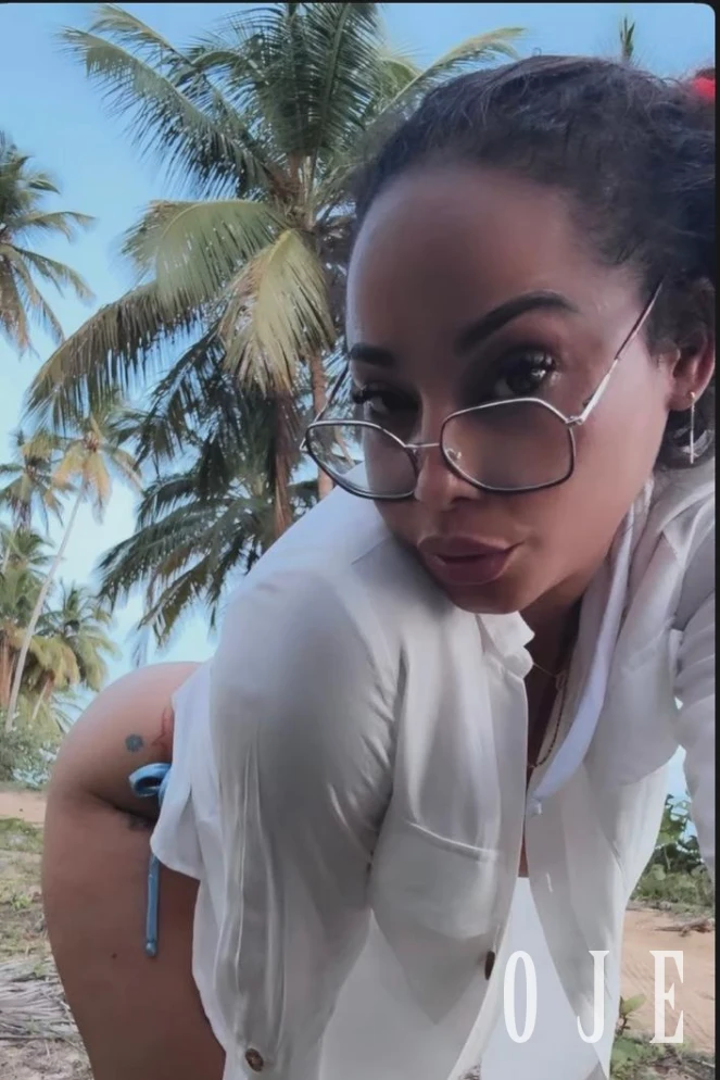 stories-slider-content