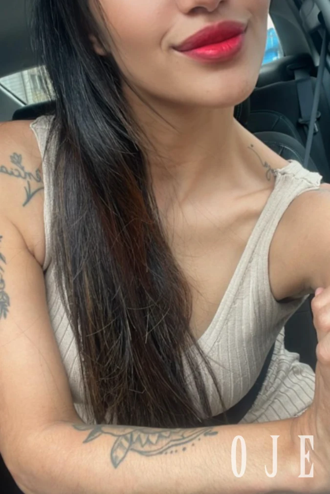 stories-slider-content