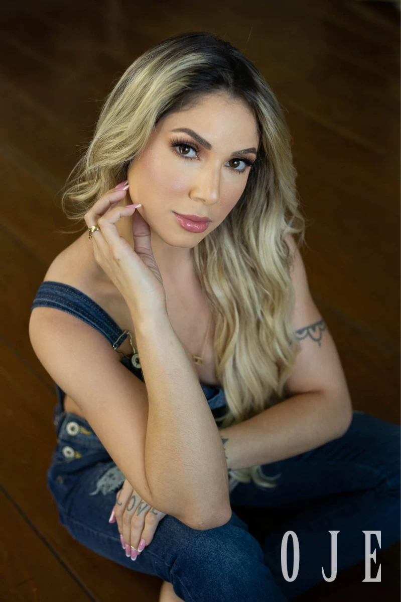 stories-slider-content