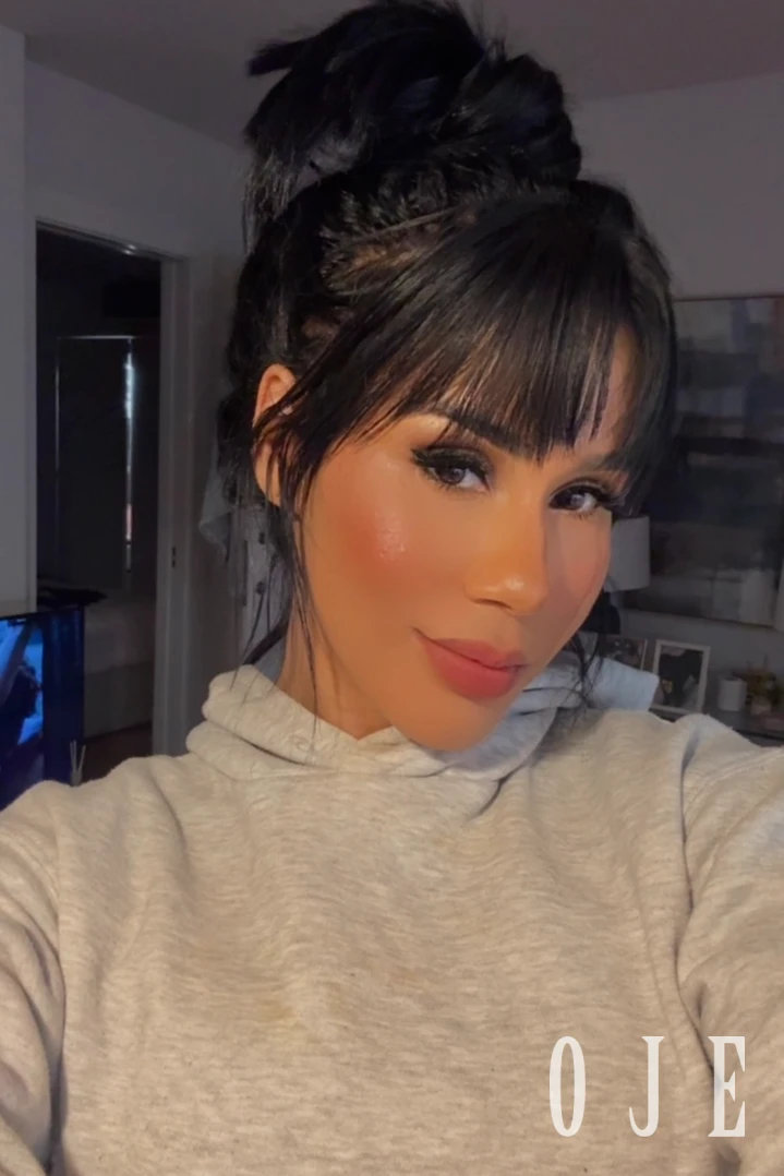 stories-slider-content