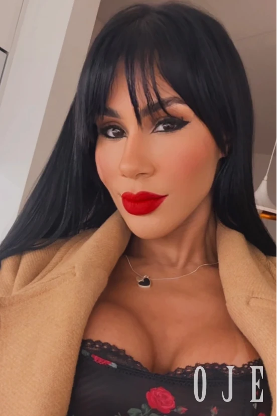 stories-slider-content