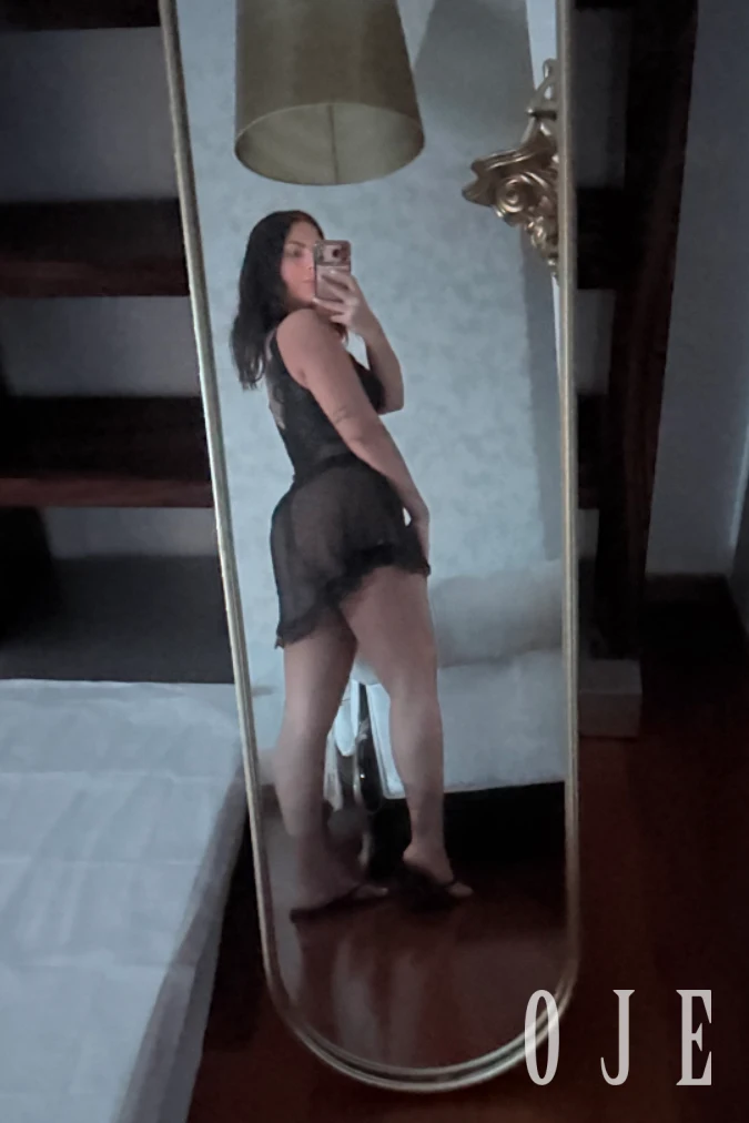 stories-slider-content