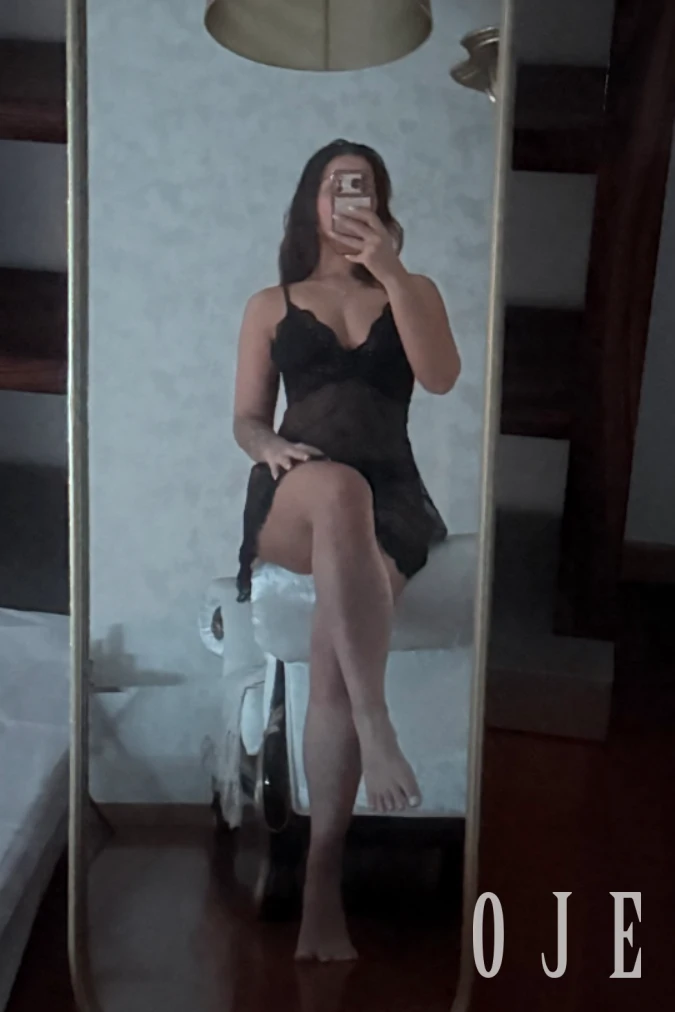 stories-slider-content