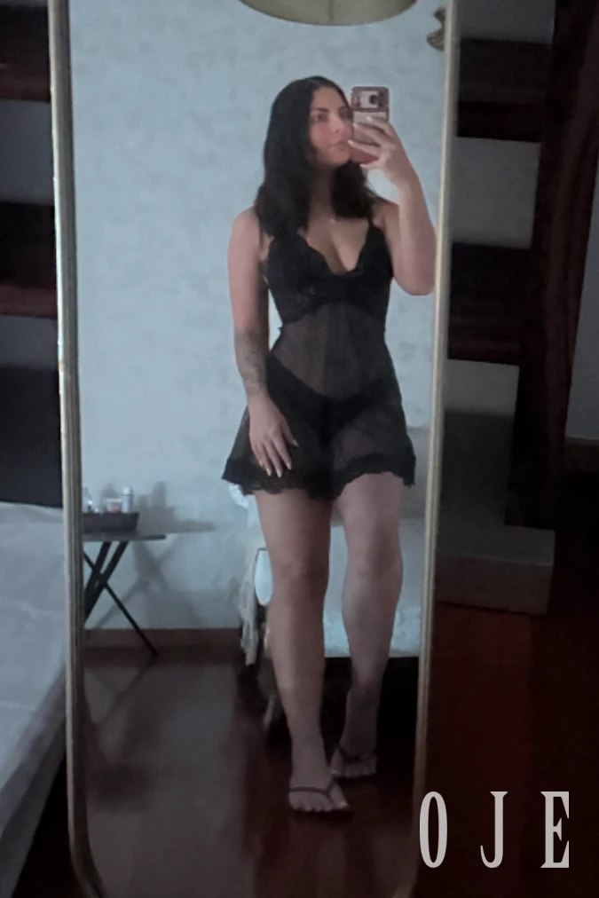 stories-slider-content