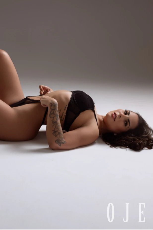 stories-slider-content