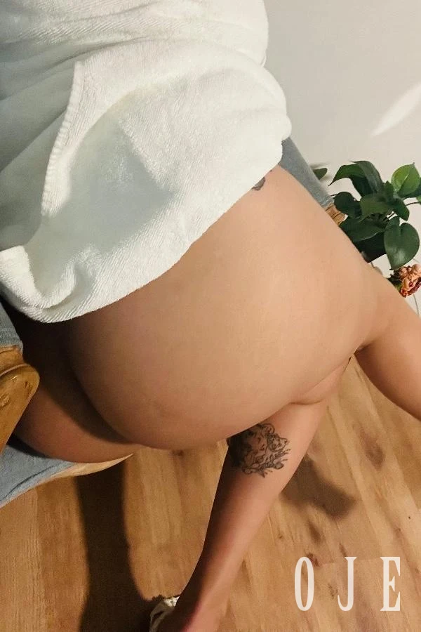 stories-slider-content