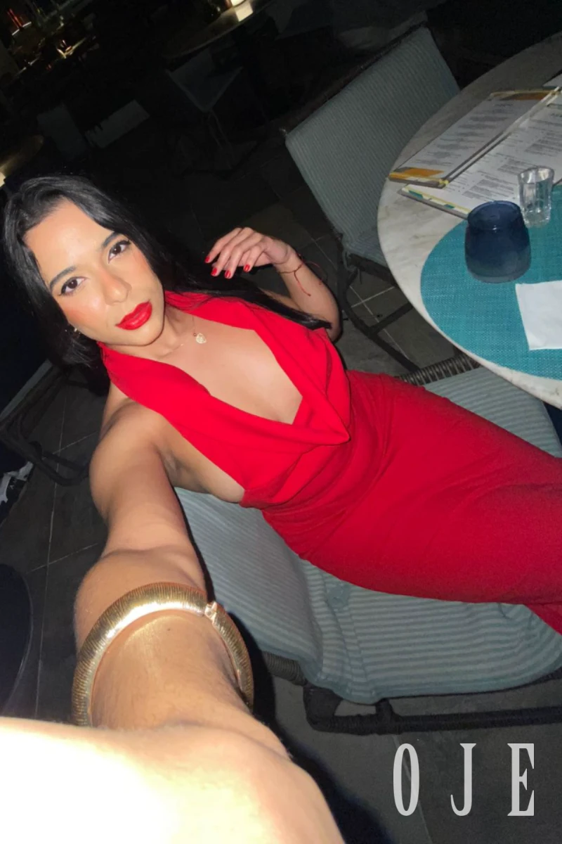 stories-slider-content