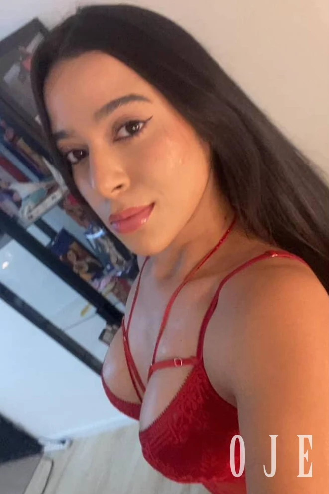 stories-slider-content