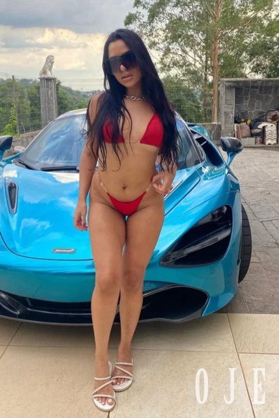 stories-slider-content