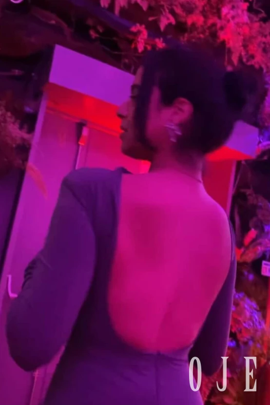 stories-slider-content