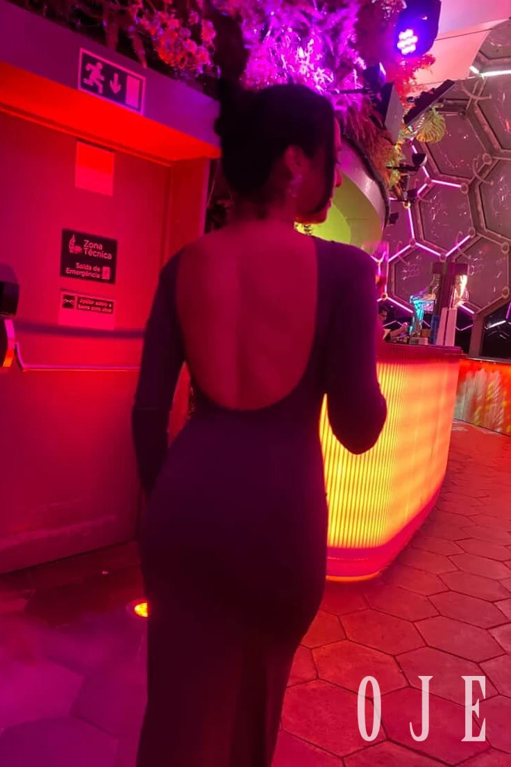 stories-slider-content