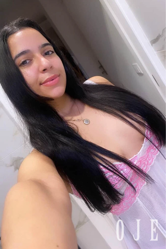 stories-slider-content