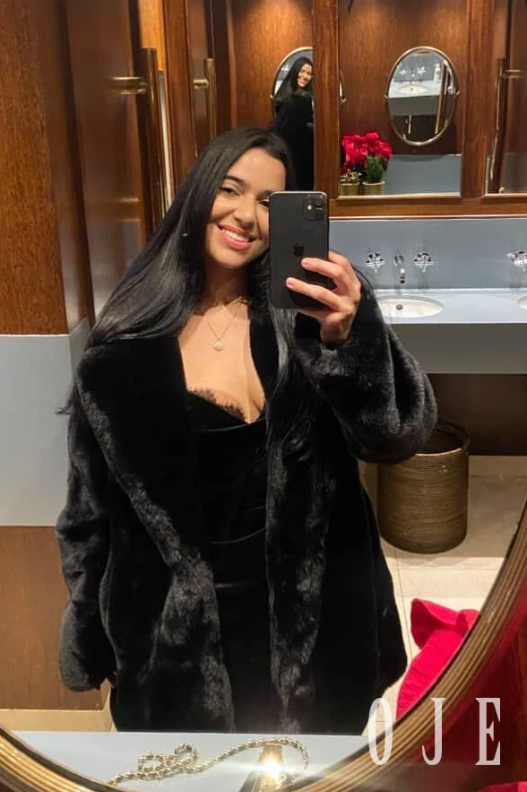 stories-slider-content