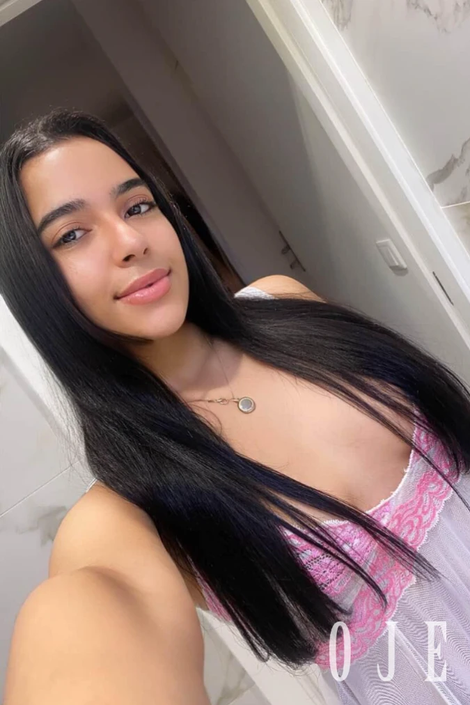 stories-slider-content