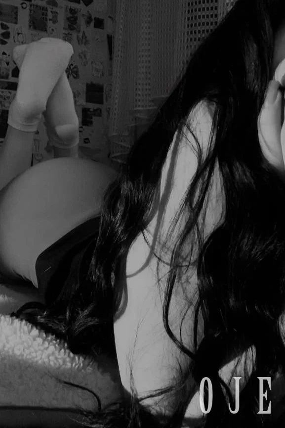 stories-slider-content