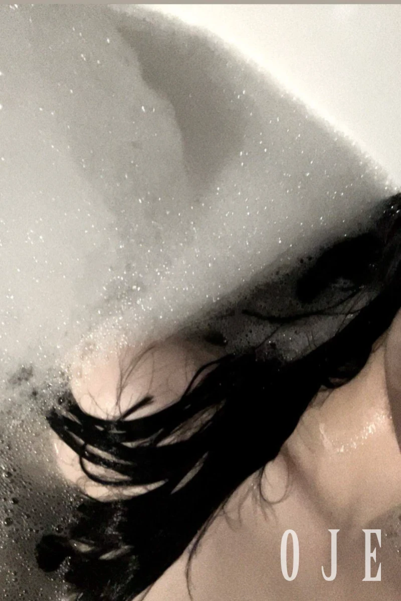 stories-slider-content