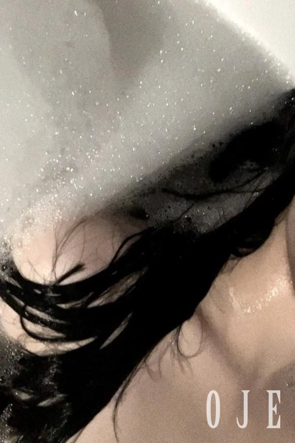 stories-slider-content