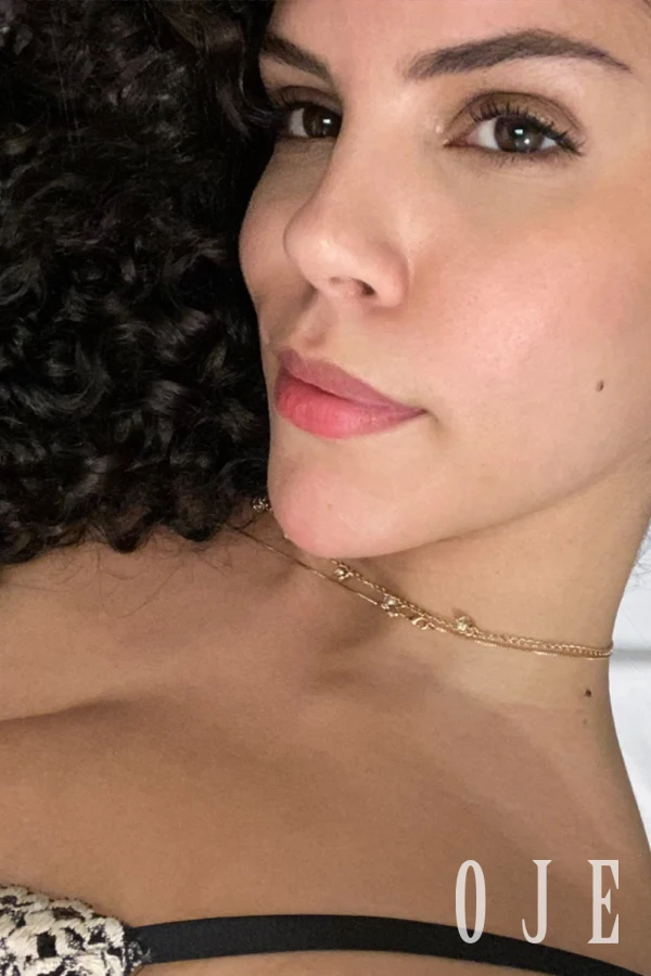 stories-slider-content