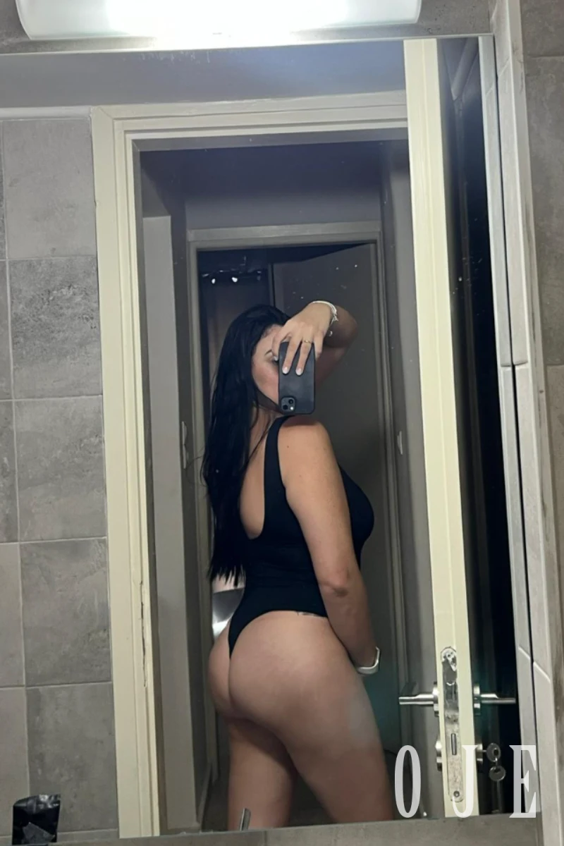 stories-slider-content