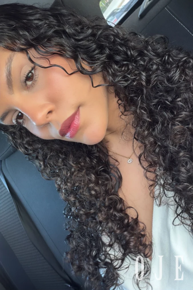 stories-slider-content