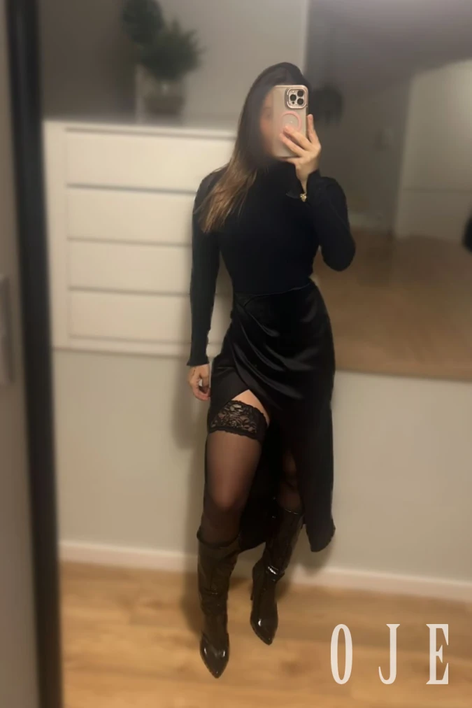 stories-slider-content