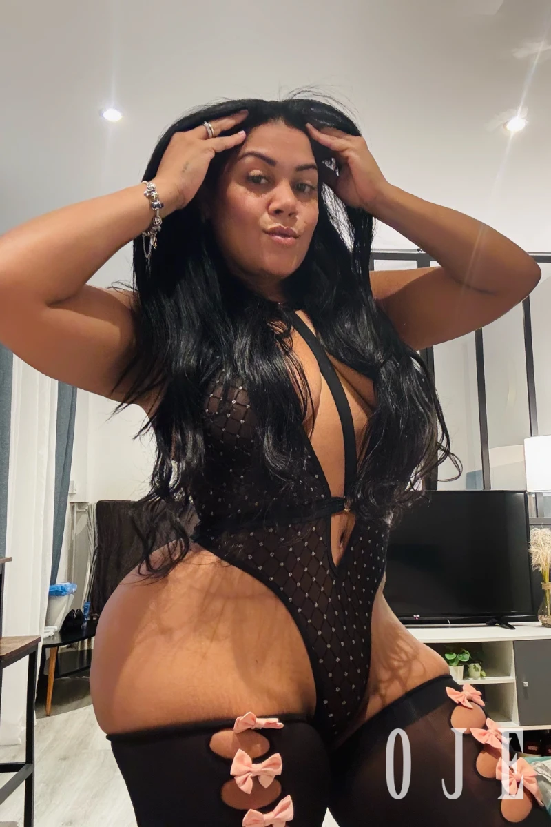 stories-slider-content