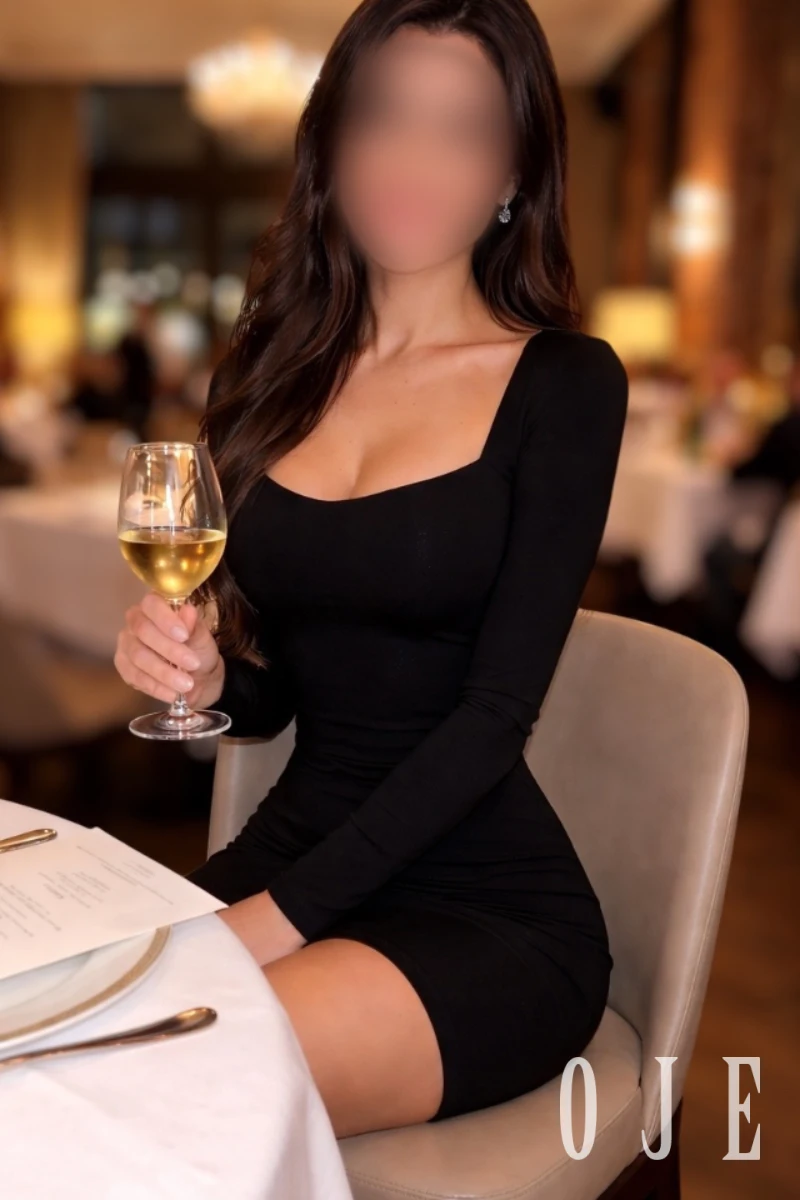 stories-slider-content