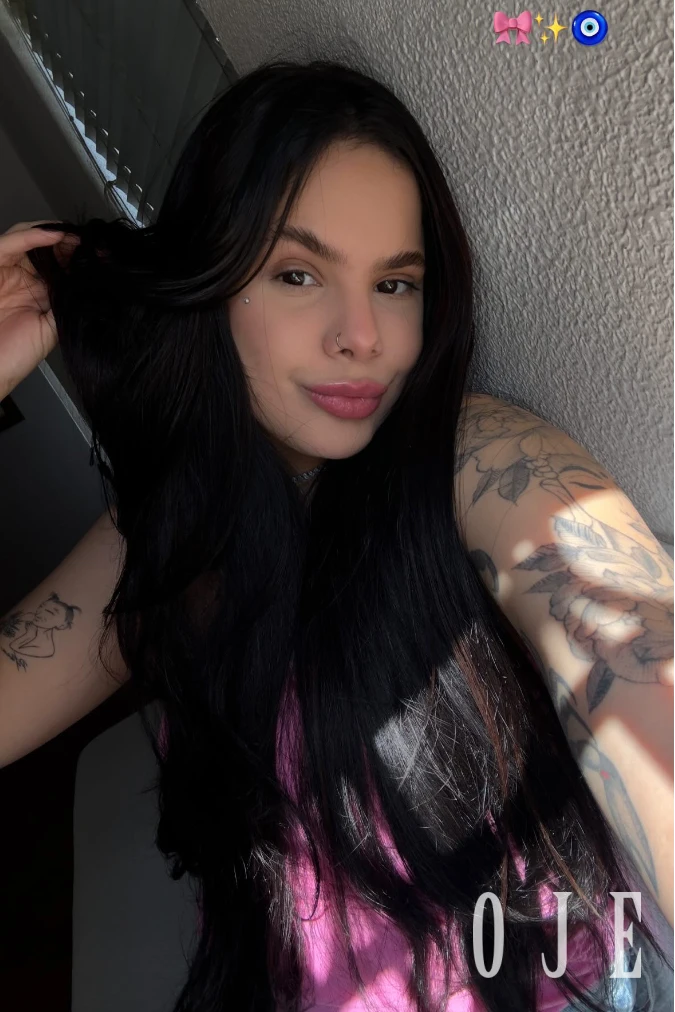 stories-slider-content