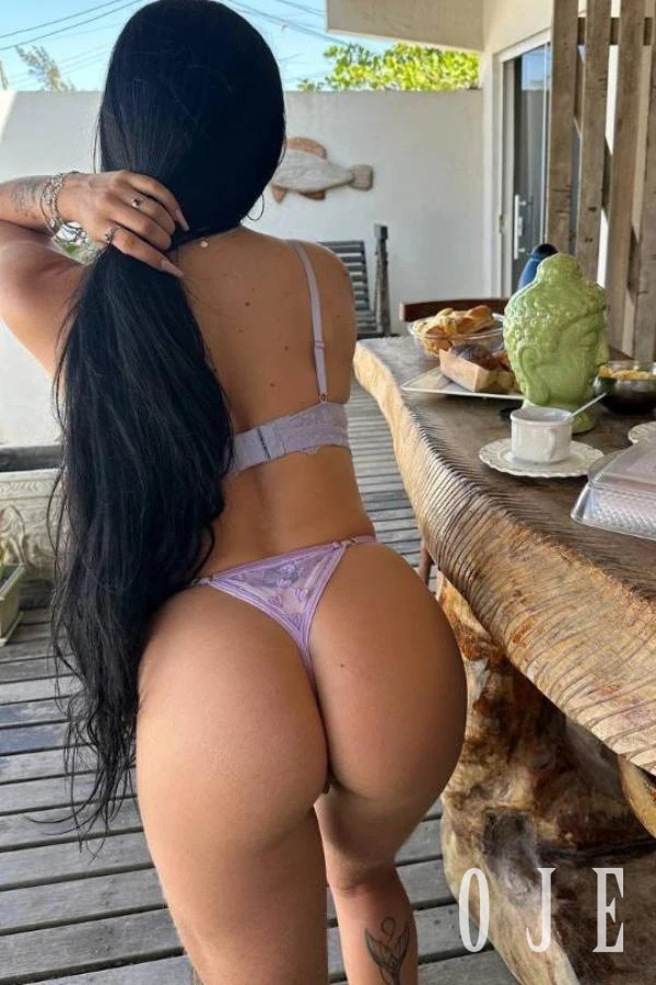 stories-slider-content