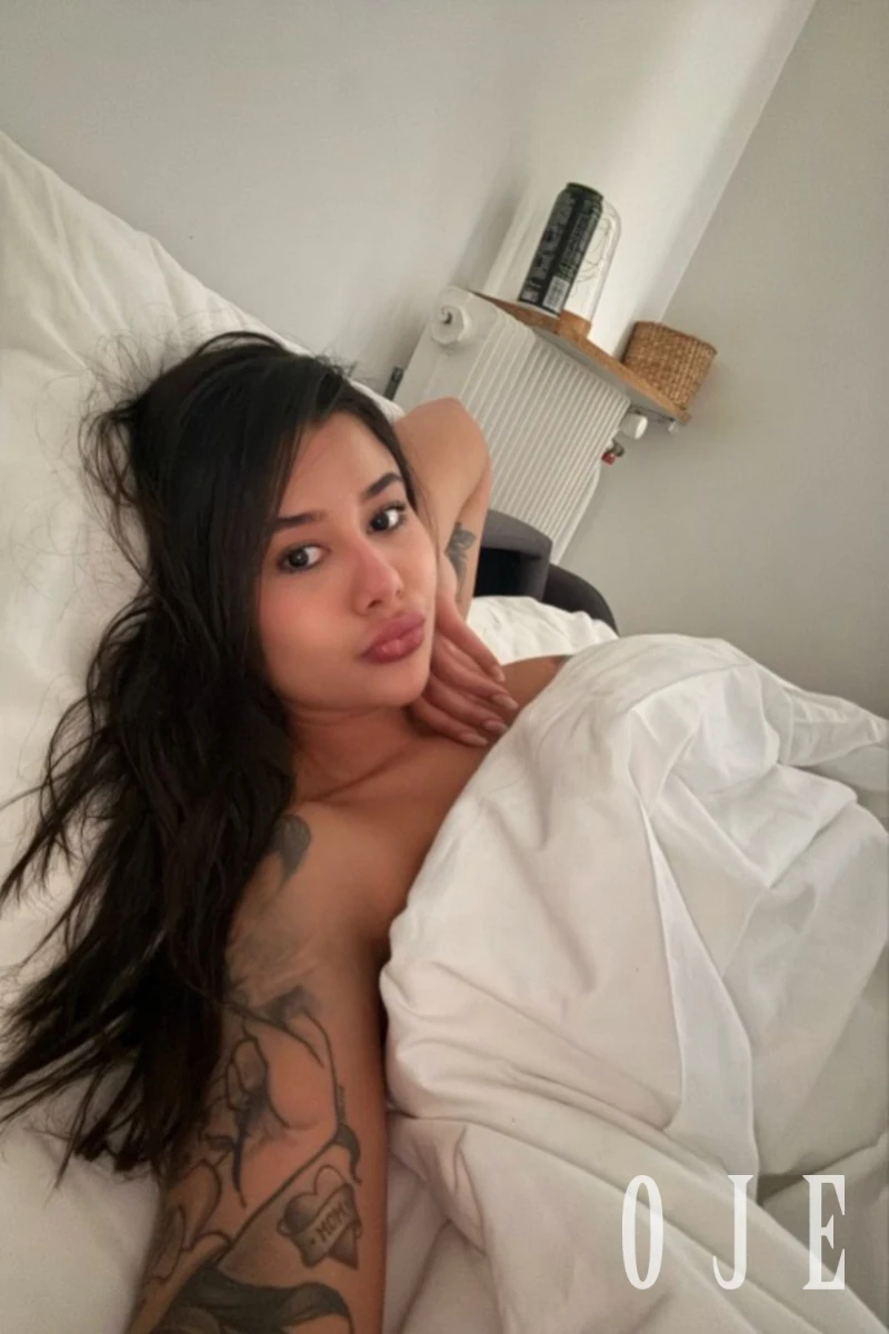 stories-slider-content