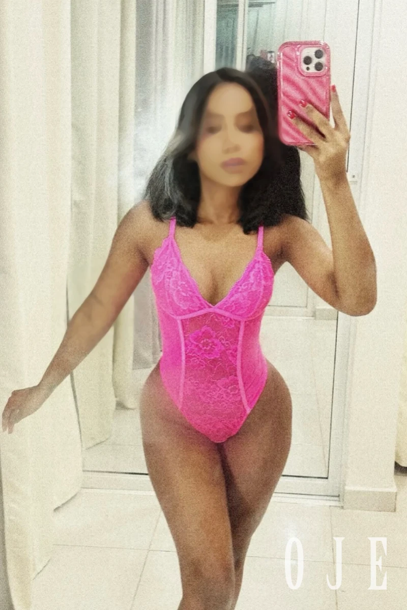 stories-slider-content