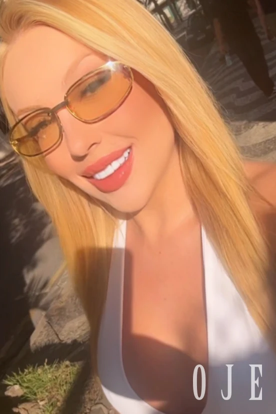 stories-slider-content