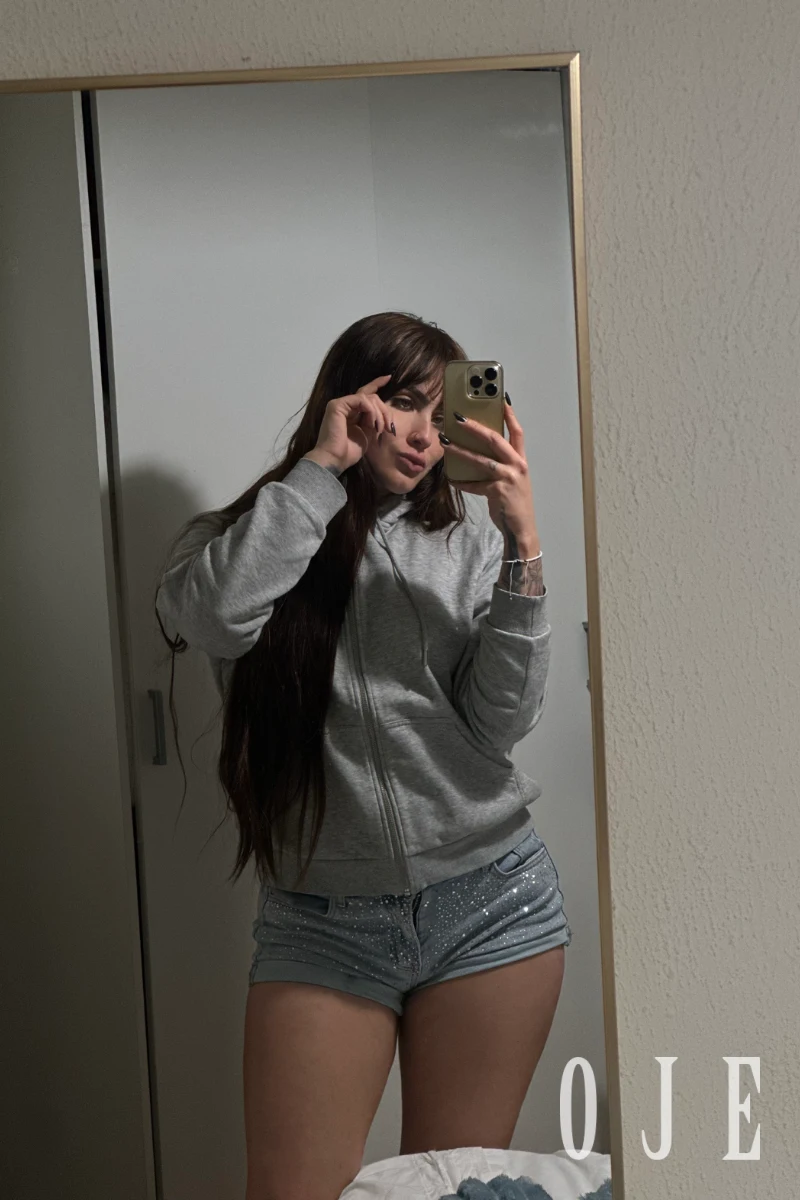 stories-slider-content