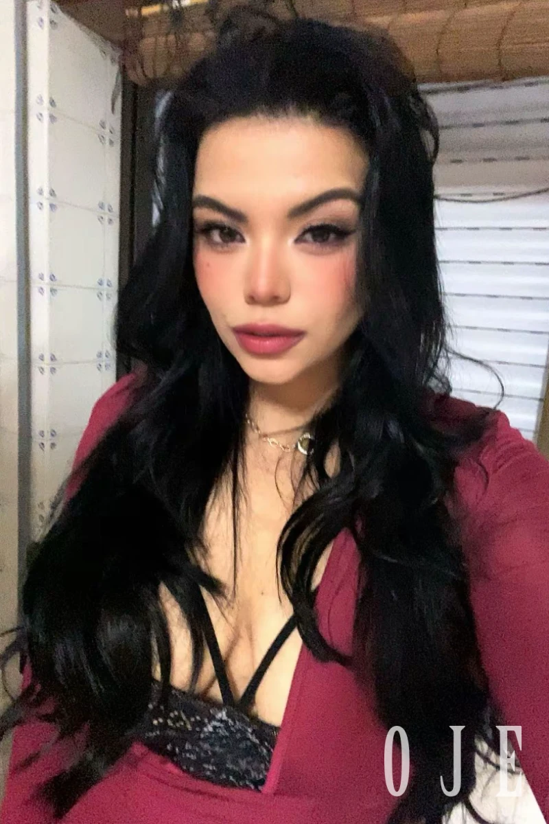 stories-slider-content