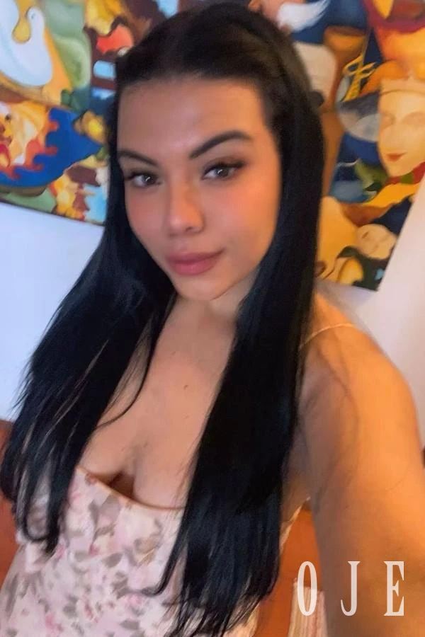 stories-slider-content