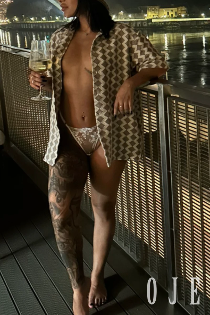 stories-slider-content