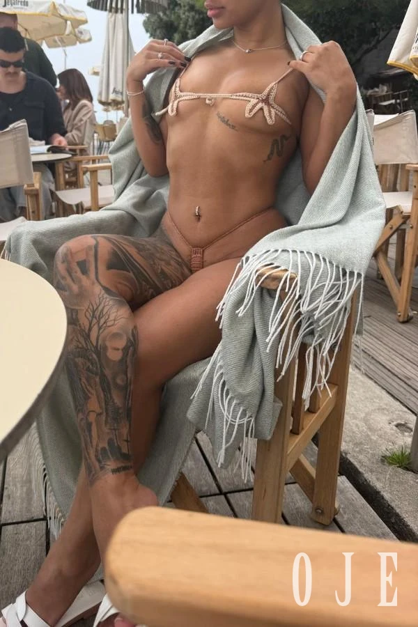 stories-slider-content