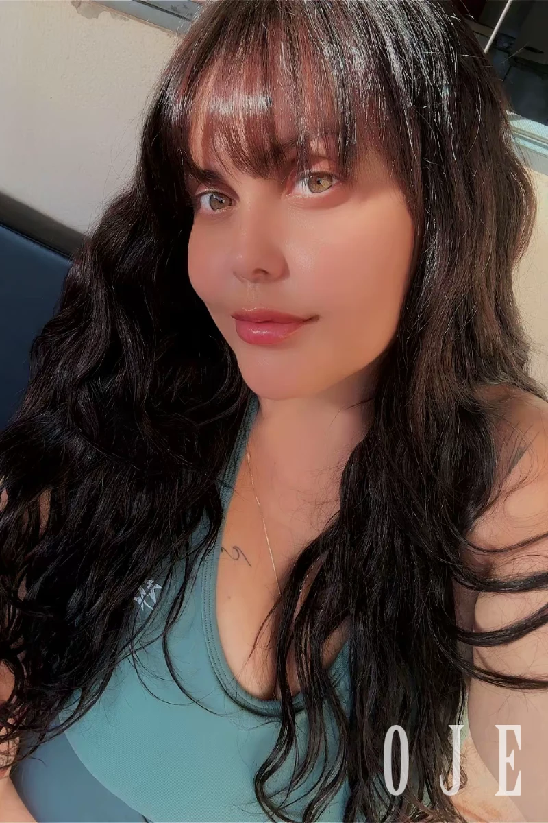 stories-slider-content