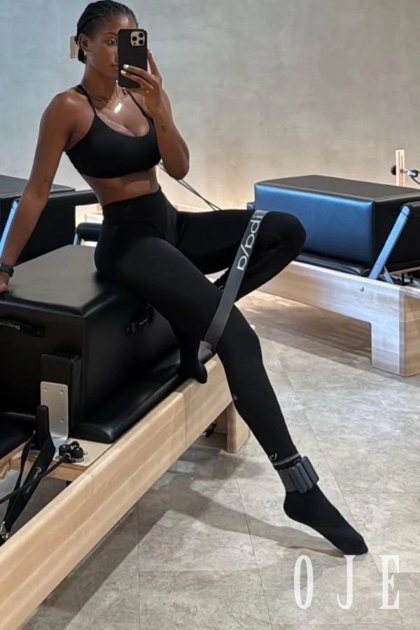 stories-slider-content