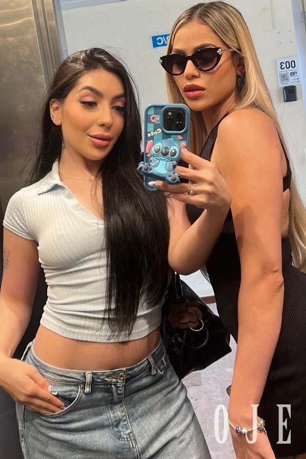 stories-slider-content