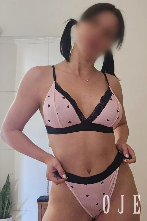 stories-slider-content